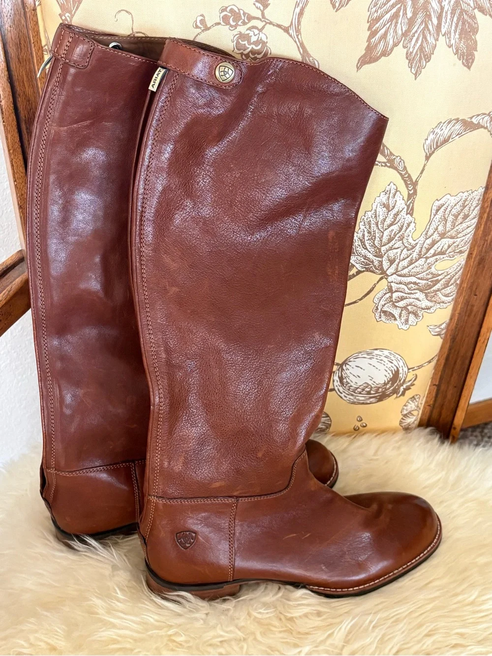 New Ariat Chestnut Brown  Leather Riding Boots